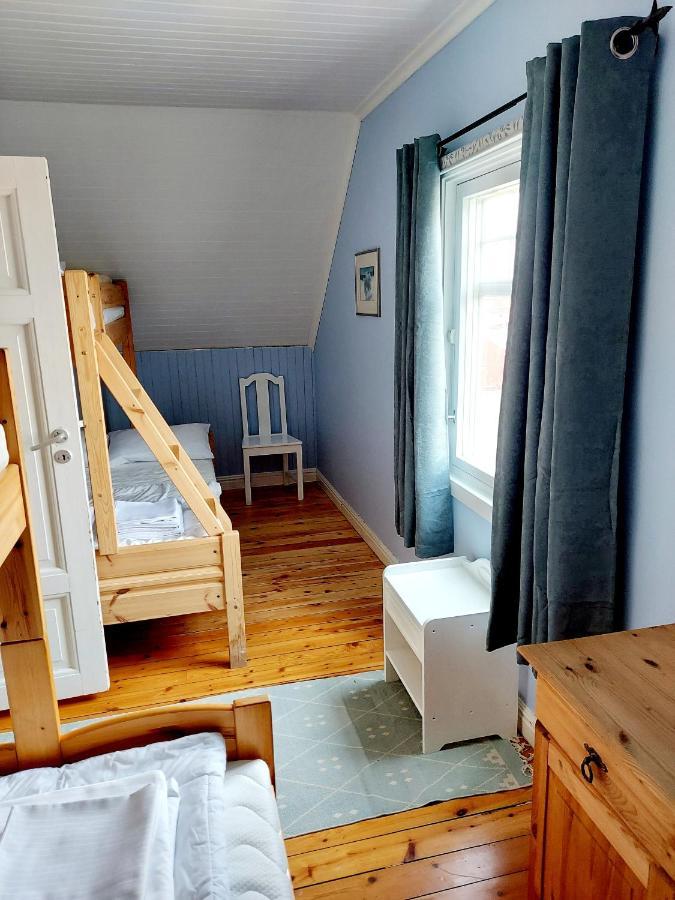 Villa Solrik Beliggenhet I Lofotens Storste Fiskevaer à Ballstad Extérieur photo